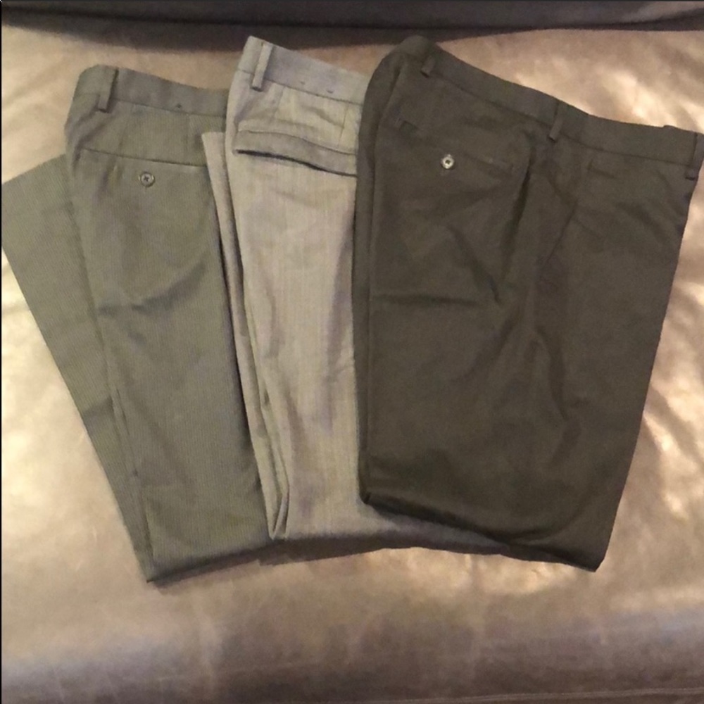 Bundle of 3 pair express men’s dress pants 31/32